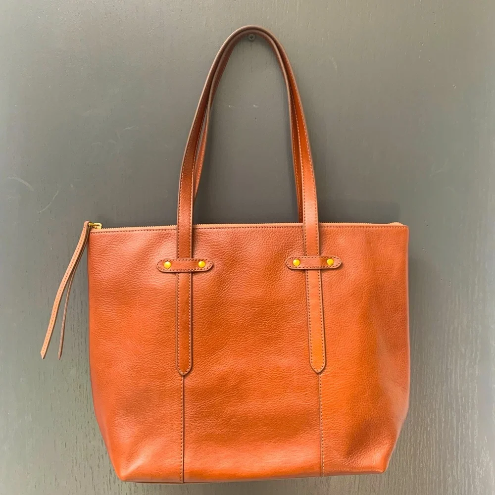 NWOT Fossil Felicity Leather Tote - Picture 1 of 4